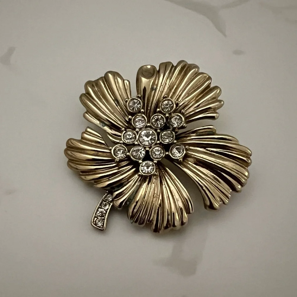 Vintage Gold Rhinestone Flower Brooch Pin